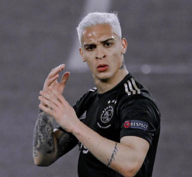 九游网页官网入口-莱比锡训练开放日；赛后完成体检引欢呼；法甲在即；赛程密集仍需轮换(德国杯莱比锡对法兰克福)