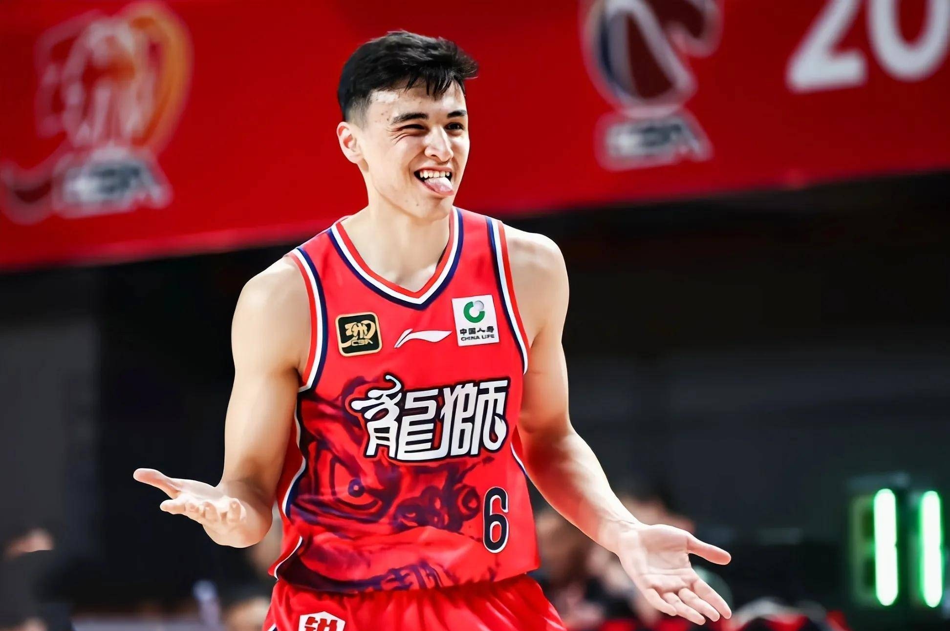 包含今晚广州队备战CBA常规赛；战术微调细节曝光；底气十足；球探报告显示潜力的词条